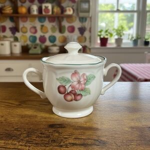 Vintage Epoch Market Day Sugar Bowl w Lid Plum Fruit Green Trim EUC Cottagecore